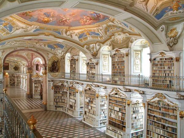 Stift Admont - library